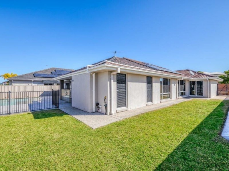 7 Oriole Close, Banksia Beach QLD 4507