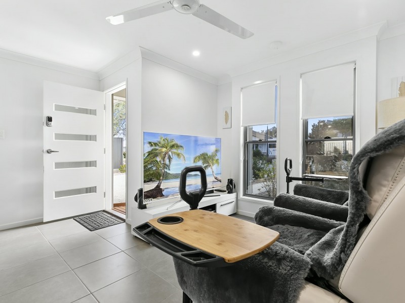 1/22 Caraway Crescent, Banksia Beach QLD 4507