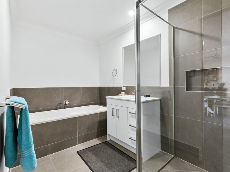 1/22 Caraway Crescent, Banksia Beach QLD 4507