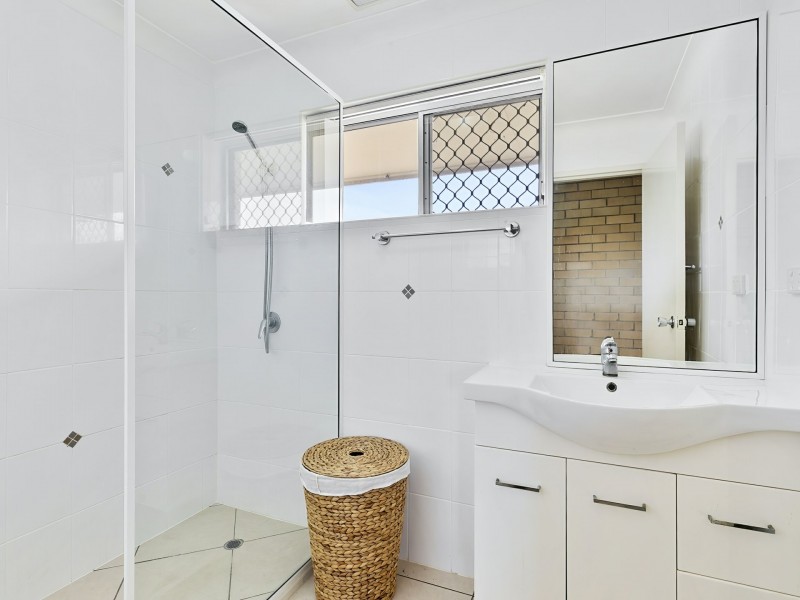 5 Eden Crescent, Woorim QLD 4507