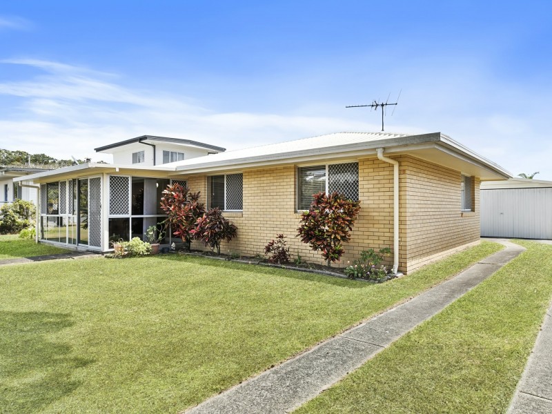 5 Eden Crescent, Woorim QLD 4507