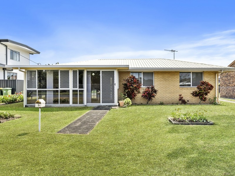 5 Eden Crescent, Woorim QLD 4507