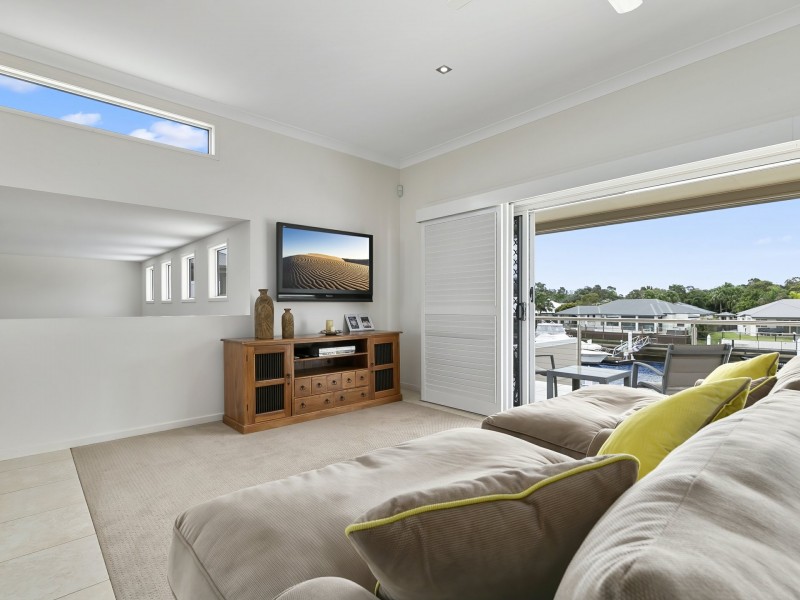 14 Raptor Parade, Banksia Beach QLD 4507