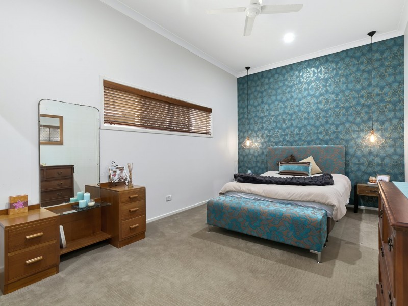 14 Raptor Parade, Banksia Beach QLD 4507