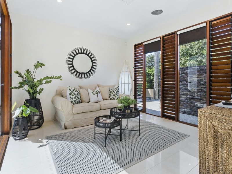 4 Oriole Close, Banksia Beach QLD 4507