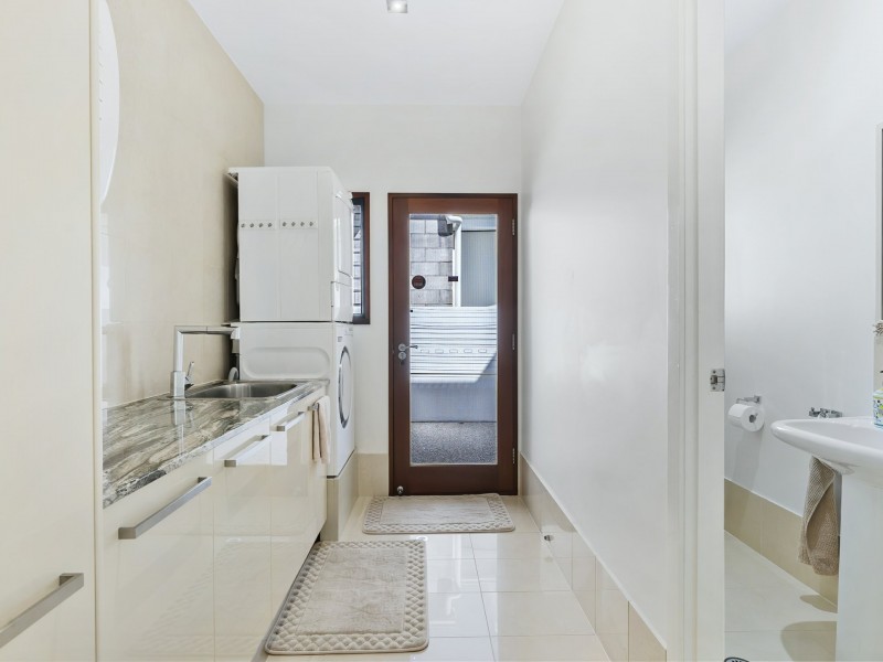 4 Oriole Close, Banksia Beach QLD 4507