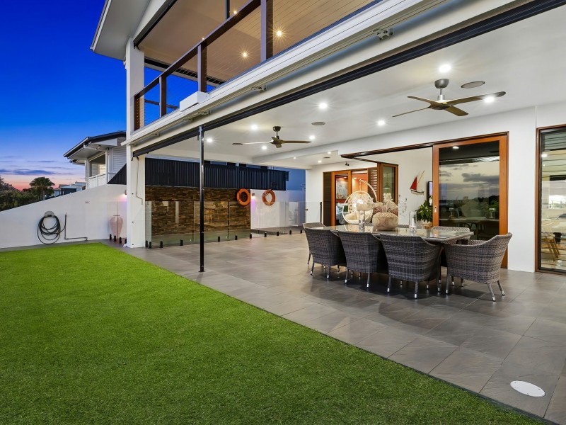 4 Oriole Close, Banksia Beach QLD 4507