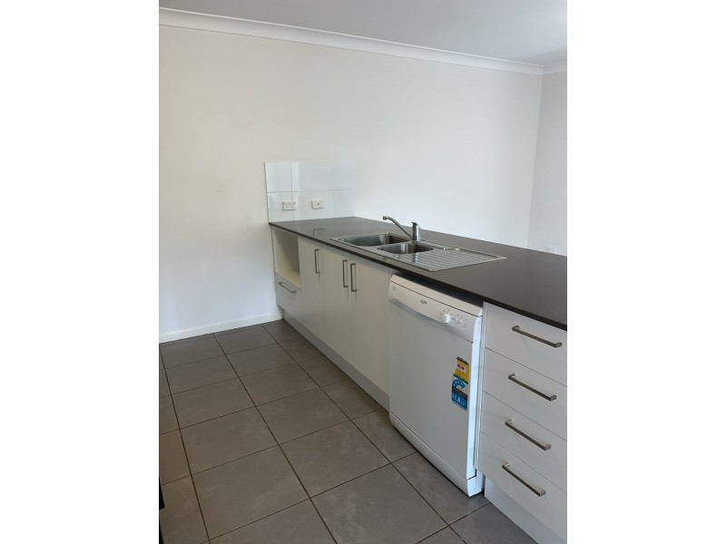 2/158 Jensen Road, Caboolture QLD 4510