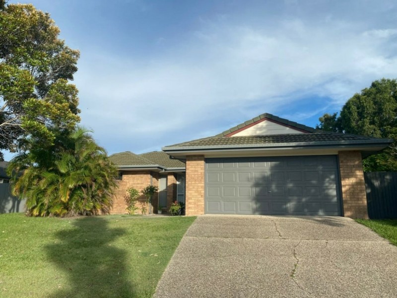 104 Avon Avenue, Banksia Beach QLD 4507