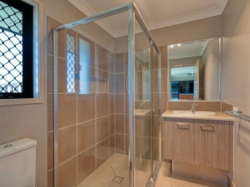 5 Seacrest Court, Banksia Beach QLD 4507