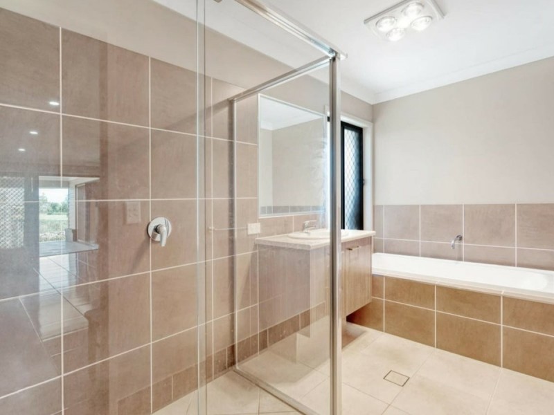 5 Seacrest Court, Banksia Beach QLD 4507