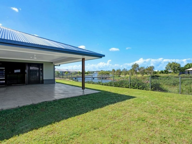 5 Seacrest Court, Banksia Beach QLD 4507