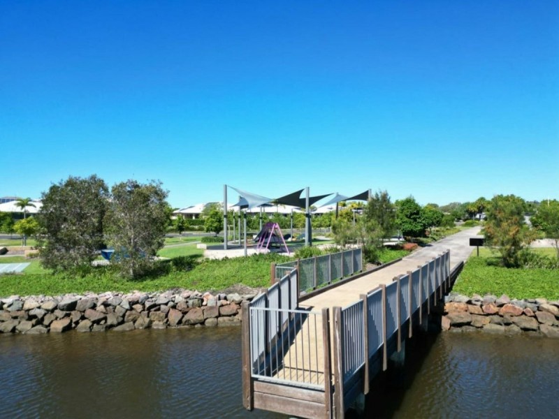 5 Seacrest Court, Banksia Beach QLD 4507