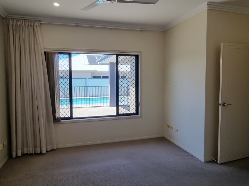 36 Barklya Crescent, Bongaree QLD 4507