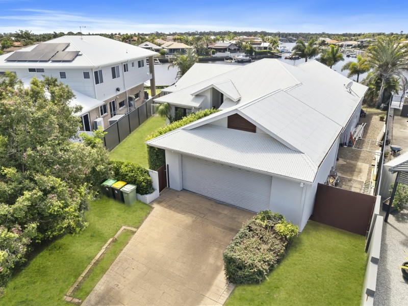 7 Skysail Court, Banksia Beach QLD 4507