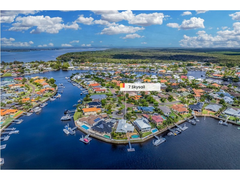 7 Skysail Court, Banksia Beach QLD 4507
