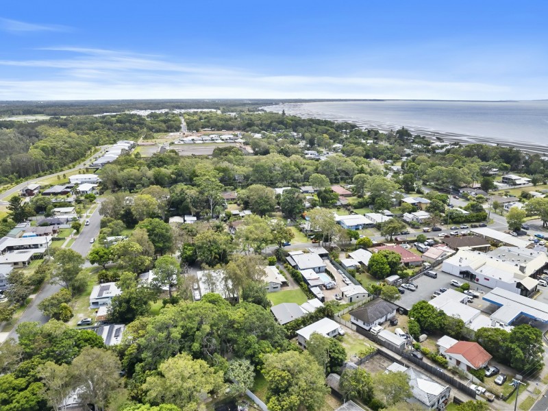 12 Elizabeth Street, Beachmere QLD 4510