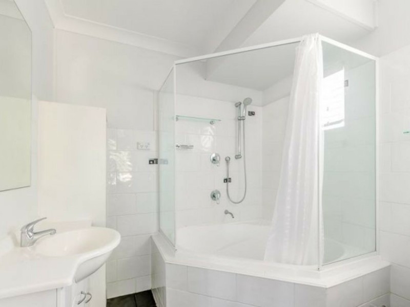 10 Mirree Avenue, Bellara QLD 4507