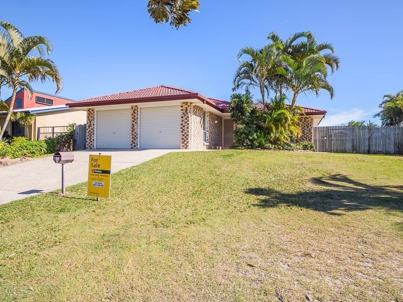 8 Dugong Crescent, Banksia Beach QLD 4507