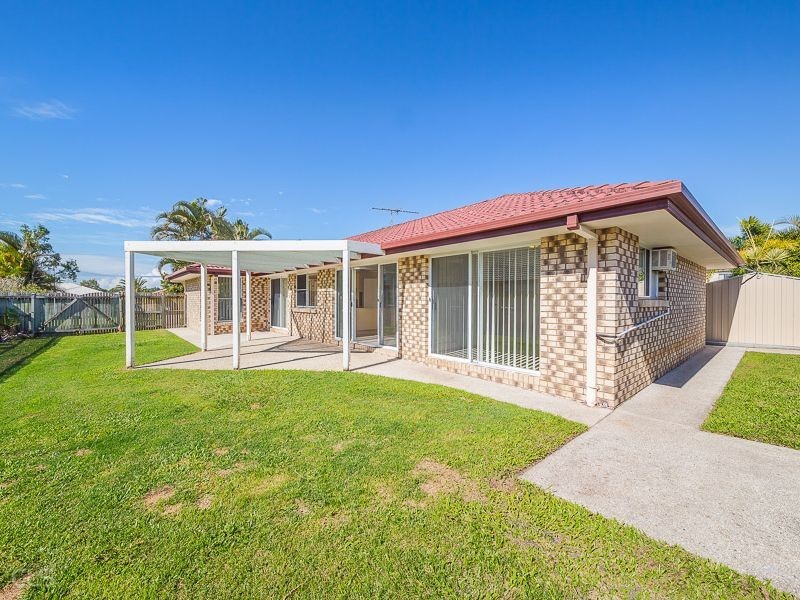 8 Dugong Crescent, Banksia Beach QLD 4507