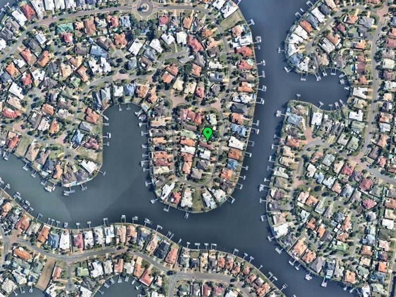 8 Dugong Crescent, Banksia Beach QLD 4507