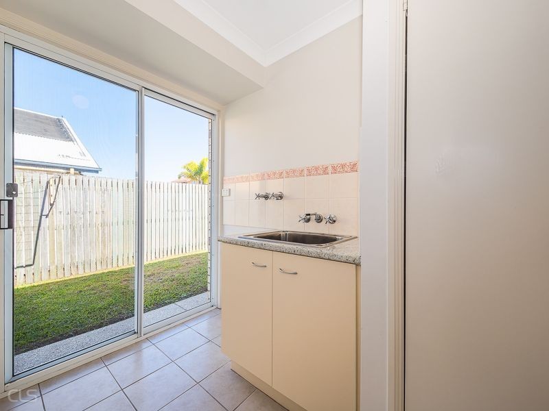 8 Dugong Crescent, Banksia Beach QLD 4507