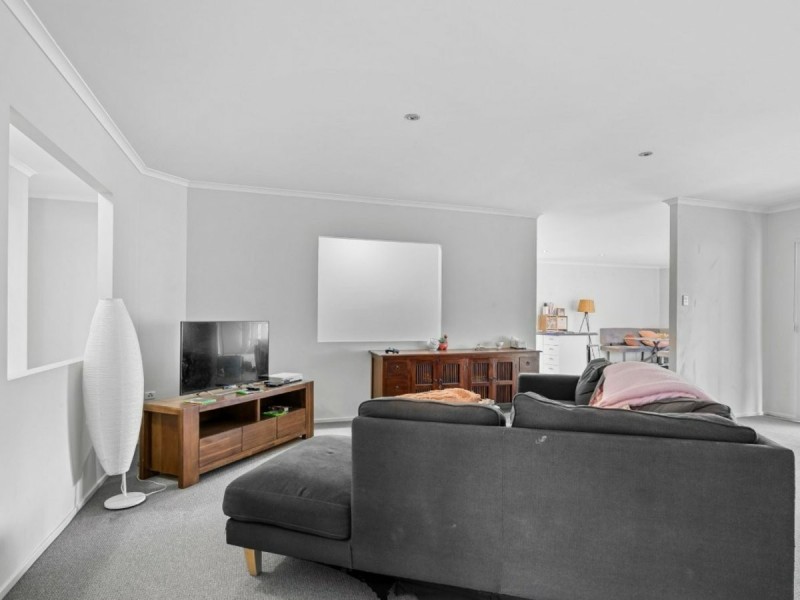 11 Seafarer Place, Banksia Beach QLD 4507