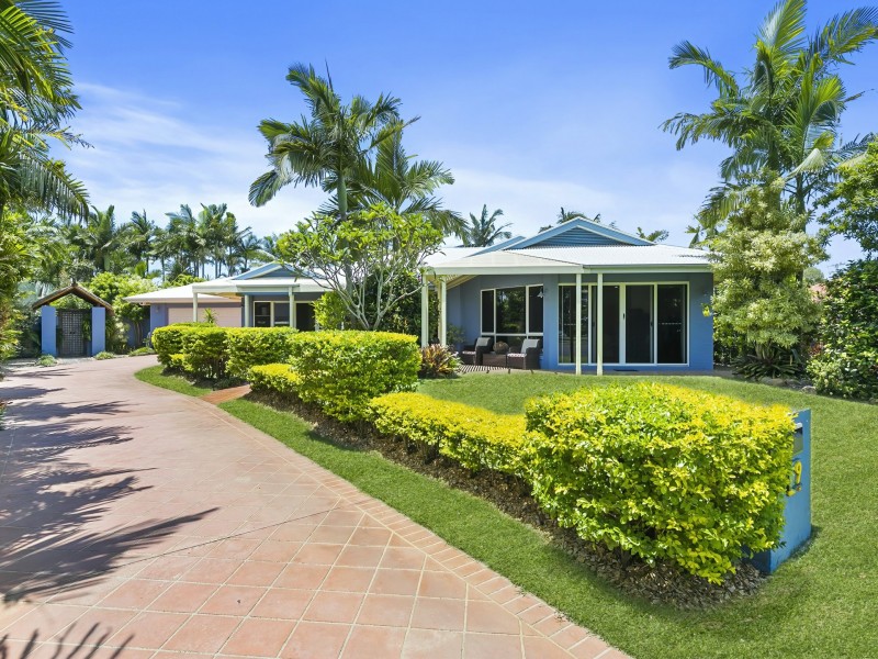 9 Eagle Court, Banksia Beach QLD 4507