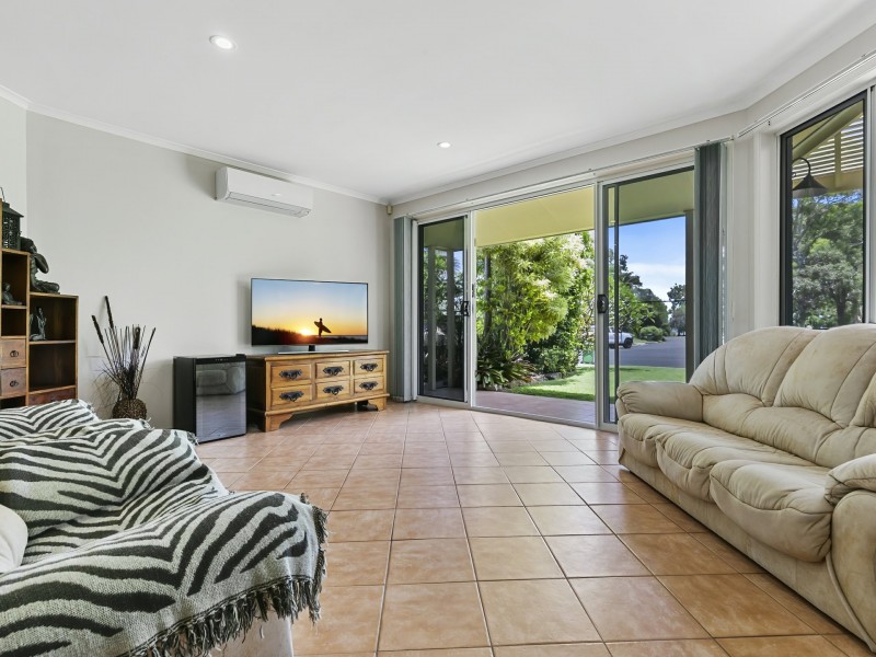 9 Eagle Court, Banksia Beach QLD 4507