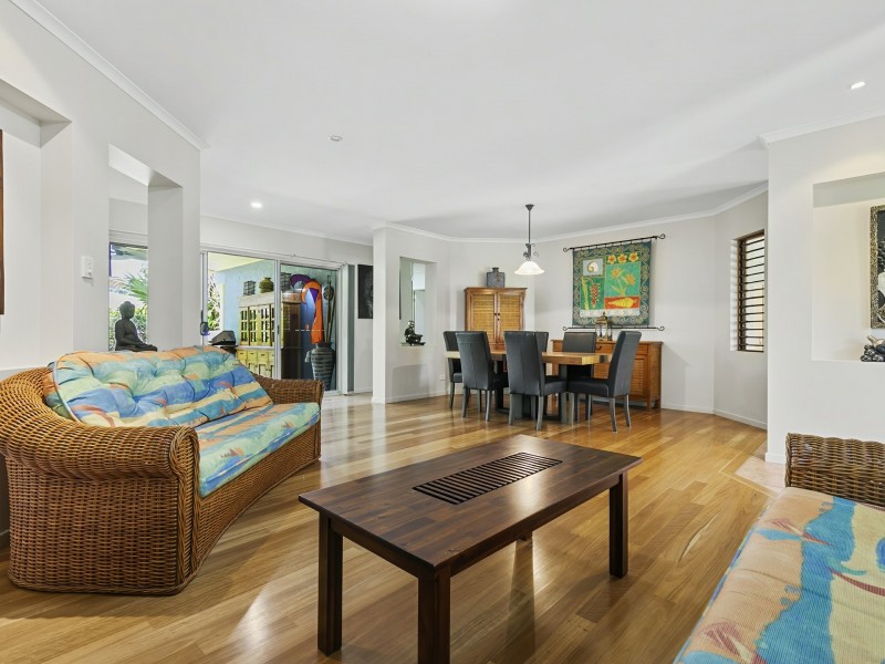 9 Eagle Court, Banksia Beach QLD 4507