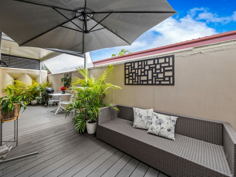 13/4 Kal Ma Kuta Drive, Sandstone Point QLD 4511