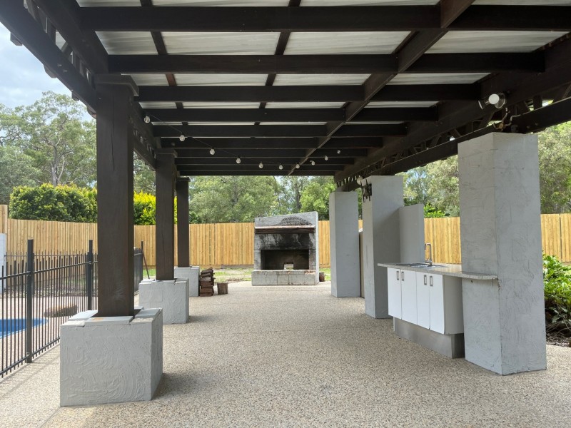 402 Bestmann Road, Godwin Beach QLD 4511