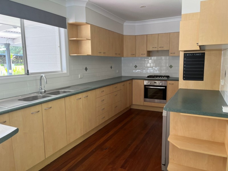 402 Bestmann Road, Godwin Beach QLD 4511