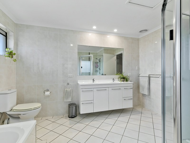 19 Captain Cook Drive, Banksia Beach QLD 4507