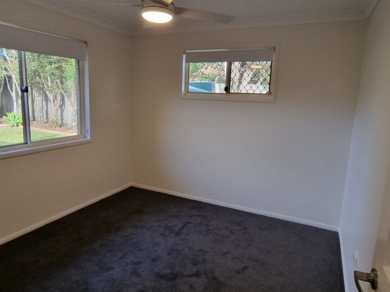 6 Avoca Esplanade, Sandstone Point QLD 4511