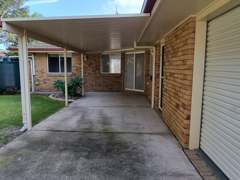 6 Avoca Esplanade, Sandstone Point QLD 4511
