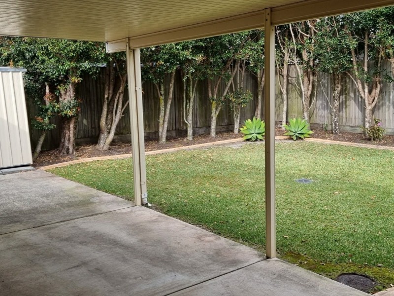 6 Avoca Esplanade, Sandstone Point QLD 4511