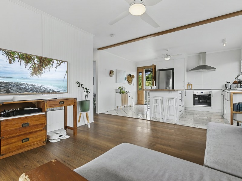 27 Caltowie Avenue, Banksia Beach QLD 4507
