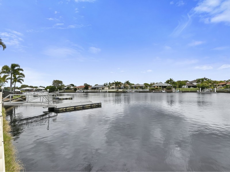 6 Catamaran Court, Banksia Beach QLD 4507