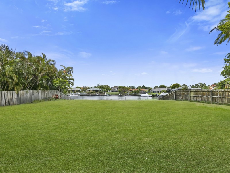 6 Catamaran Court, Banksia Beach QLD 4507