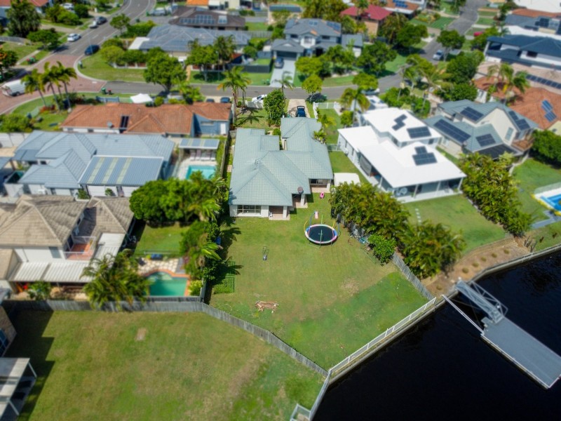 6 Catamaran Court, Banksia Beach QLD 4507