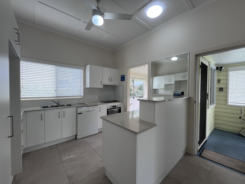 173 Sylvan Beach Esplanade, Bellara QLD 4507
