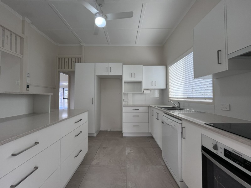 173 Sylvan Beach Esplanade, Bellara QLD 4507