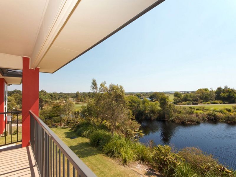 40 Vanillalily Cl, Banksia Beach QLD 4507