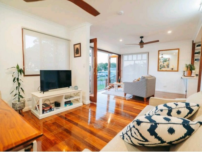 25 Queen Street, Bongaree QLD 4507