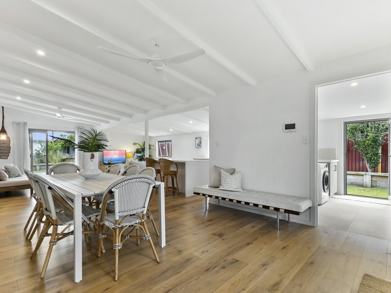 8 Larool Avenue, Bellara QLD 4507
