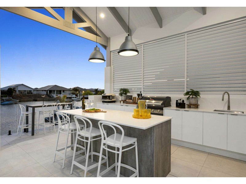 156 Cosmos Avenue, Banksia Beach QLD 4507