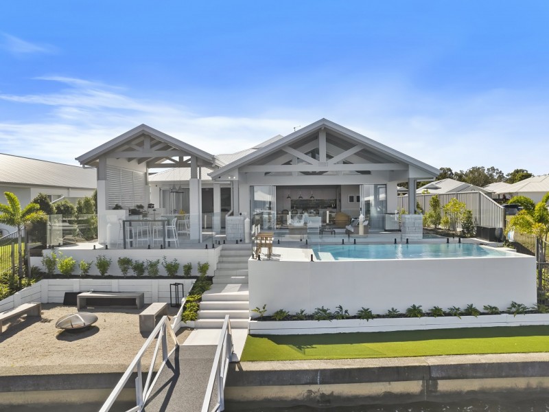 156 Cosmos Avenue, Banksia Beach QLD 4507