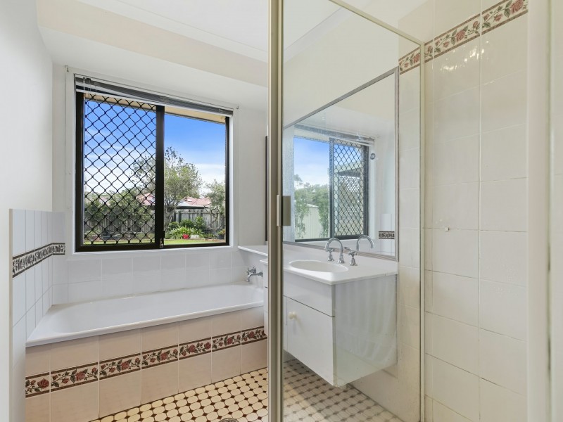 9 Fowler Drive, Caboolture South QLD 4510