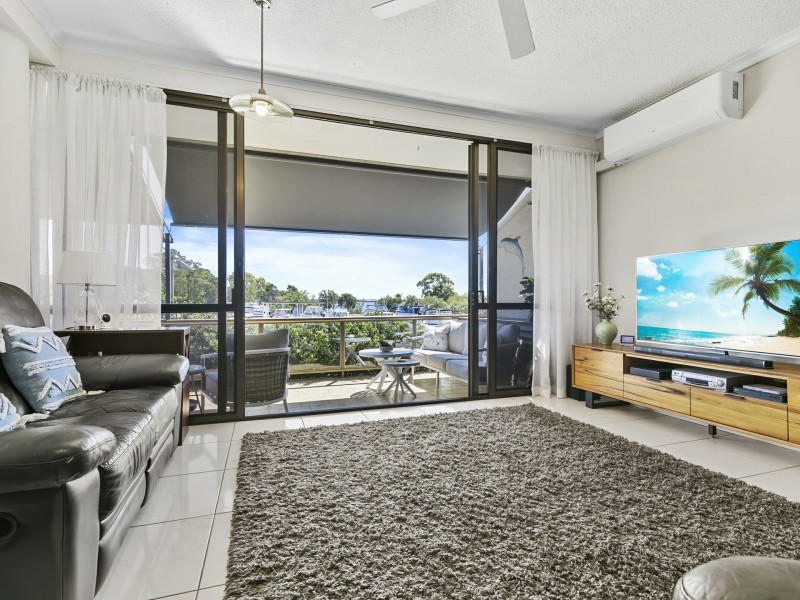 2/9-11 Spinnaker Drive, Sandstone Point QLD 4511